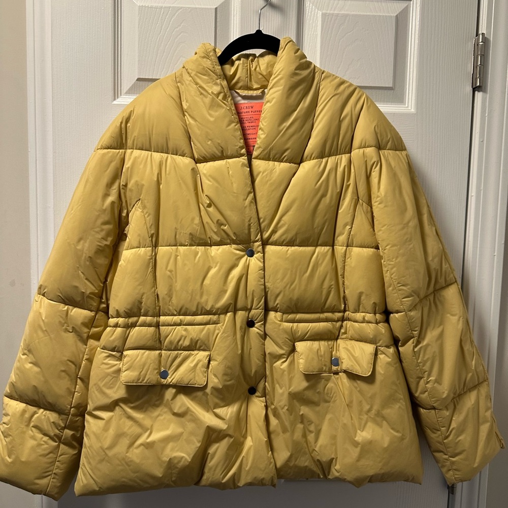 J Crew Mustard Yellow Puffer Jacket sz Medium